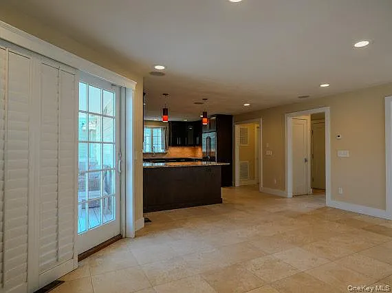 3 Pennsylvania Ct — Photo 11