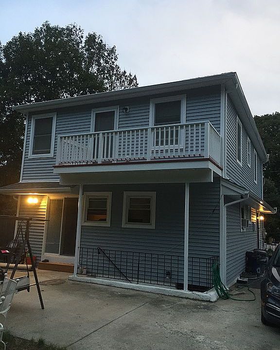 2nd image of 123 Harbor Rd