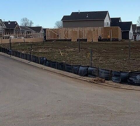 3rd image of 11908 Parkside Vista Ln