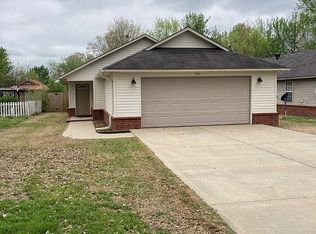 514 E G St, Russellville, AR 72801
