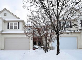 255 Grand Ridge Rd, Saint Charles, IL 60175