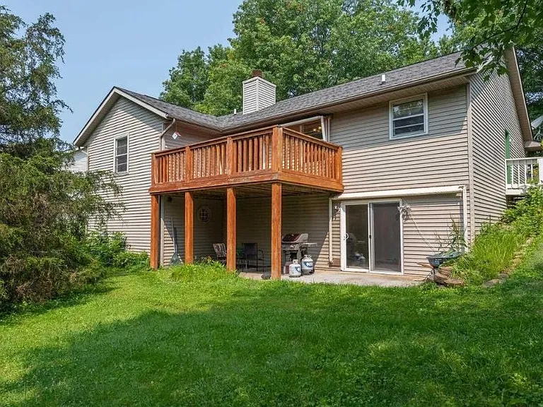 821 W Rosewood Dr — Photo 15