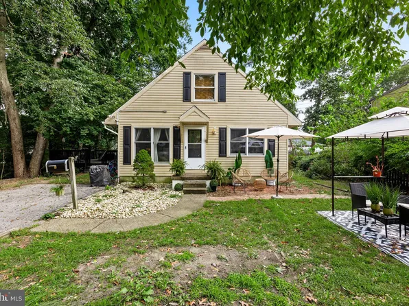 29 Monmouth Ave, Clementon, NJ 08021