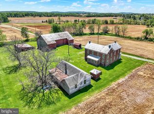 807 Cherry Ln, Dover, PA 17315