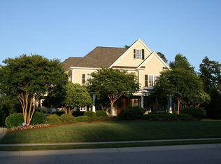 8305 Davishire Dr, Raleigh, NC 27615