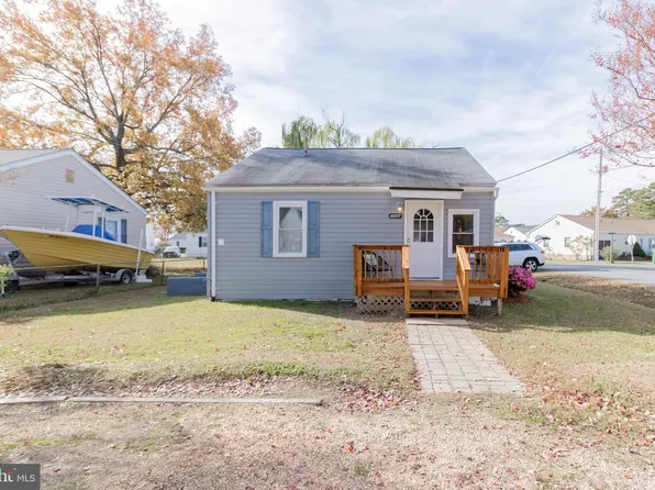 45317 Leahy Dr, Piney Point, MD 20674
