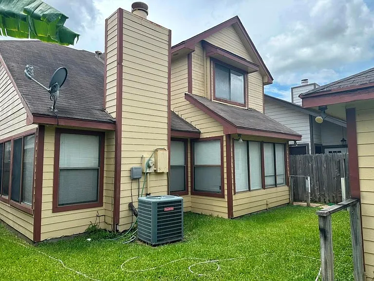 8623 Beechcrest St — Photo 43