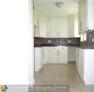 3rd image of 169 Salisbury E #H