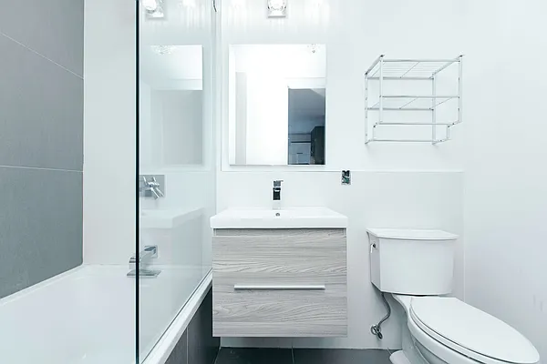 Rented by Nooklyn NYC LLC | media 65