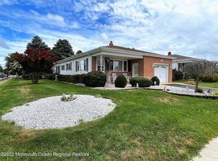 1 Caracas Ct, Toms River, NJ 08757