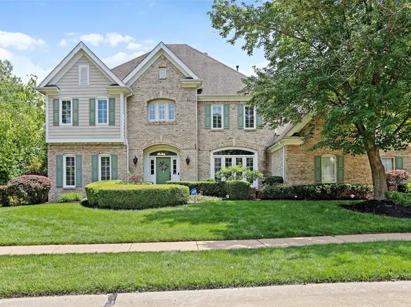 18034 Pine Canyon Ct, Chesterfield, MO 63005