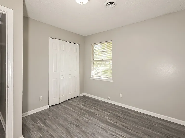626 Hickory Ct — Photo 10