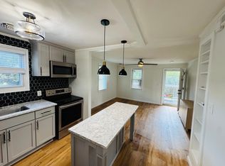 739 Stinchcomb Rd APT B, Severna Park, MD 21146