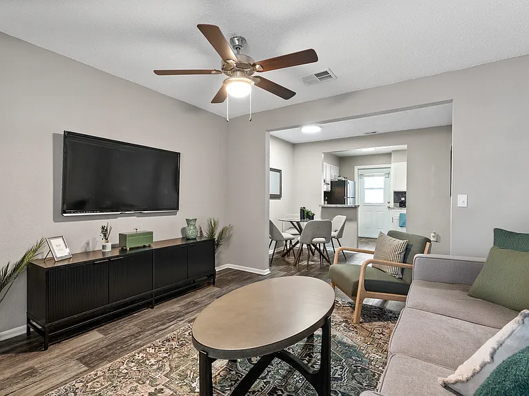 Villas at Deer Park Apartments — Photo 18