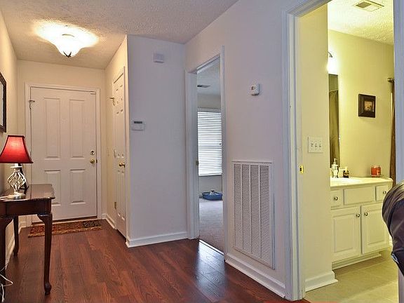 Split Bedroom Plan