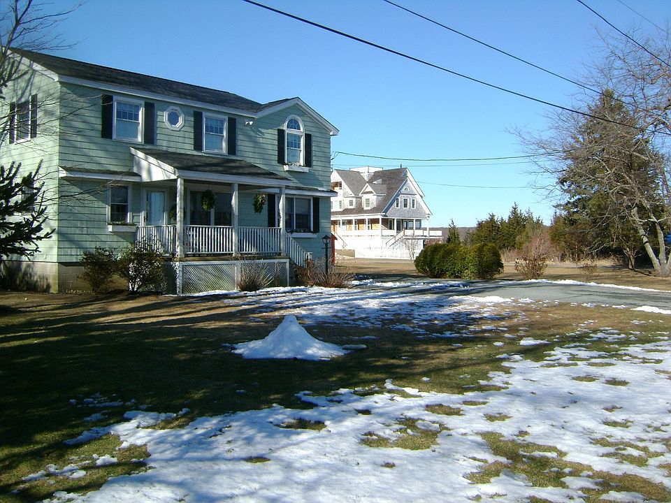 8 Pasadena Ave, Westerly, RI 02891 Zillow