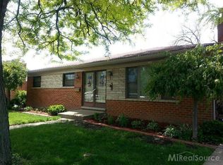 31519 Louise Dr, Warren, MI 48088