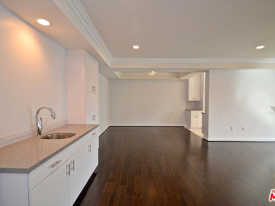1st image of 4477 Wilshire Blvd APT 207