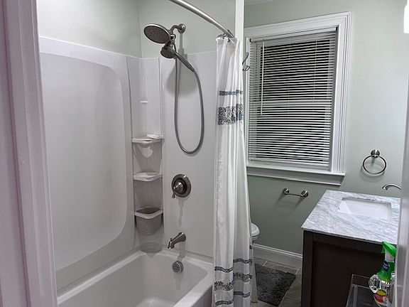 5th image of 179 Sutton Ave Floor 2