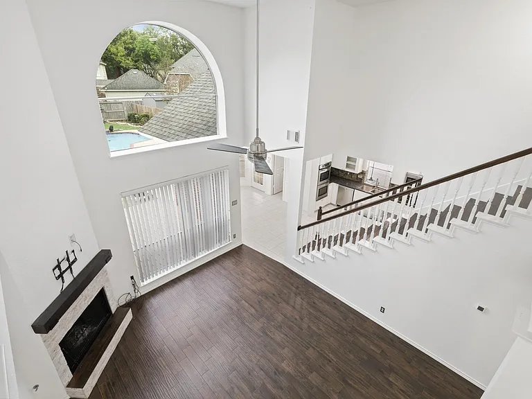 210 Wilkins Xing — Photo 34