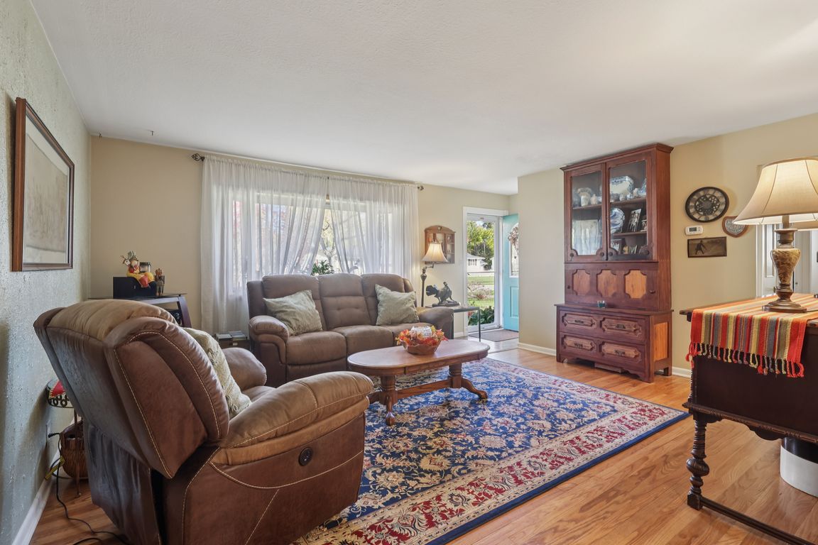 next background image