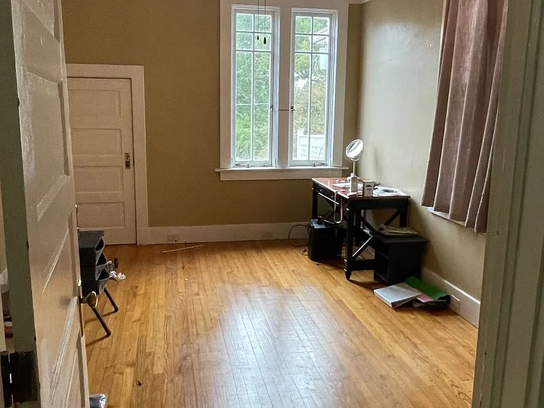1105-1107 Fern St — Photo 15