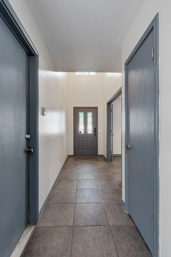 8001 Brienne Dr, Round Rock, Texas 78681 — Photo 4