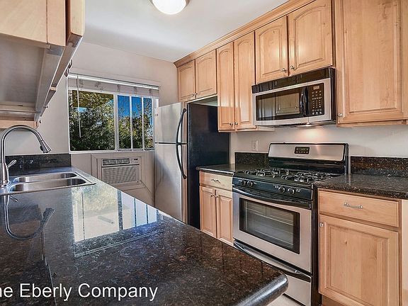 3rd image of 7261 Franklin Ave #14902969