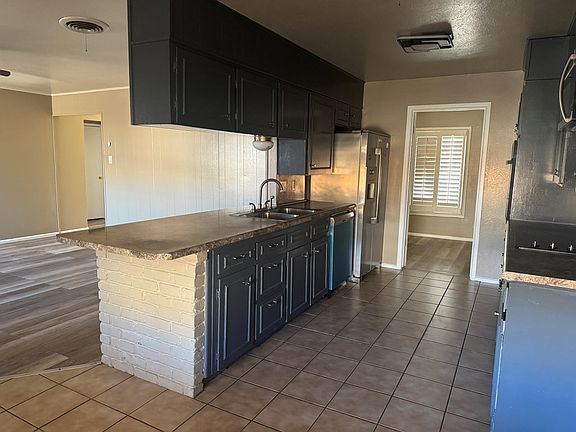 5th image of 3310 Camarie Ave