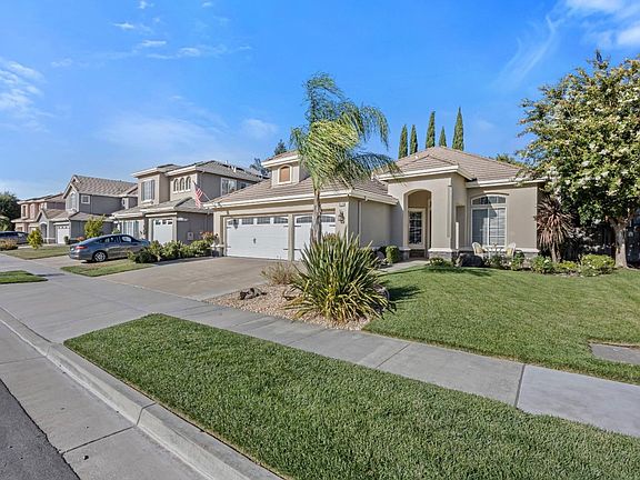 2nd image of 9520 Rancho Hills Dr
