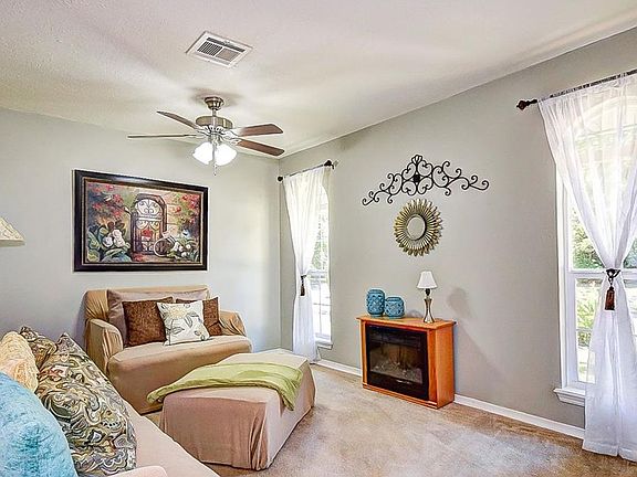4th image of 1705 Sunrise St