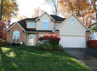 9037 Stonybrook Blvd, Sylvania, OH 43560
