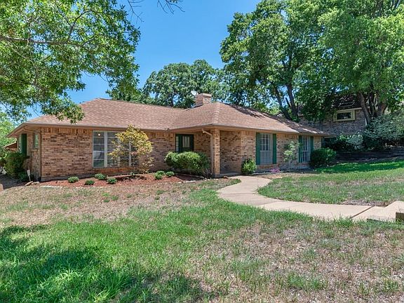 3rd image of 6517 Rockland Dr