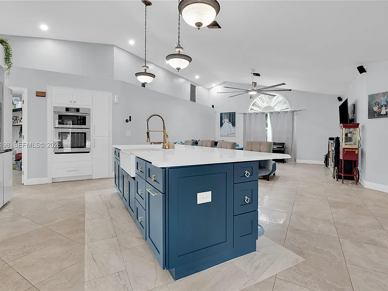 520 Henry Ave — Photo 13