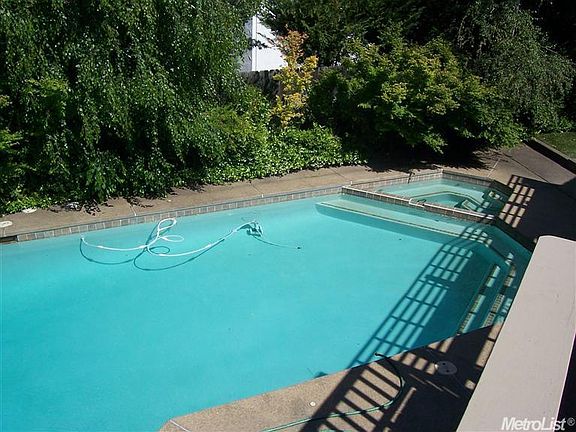 4th image of 19425 N Tami Ln