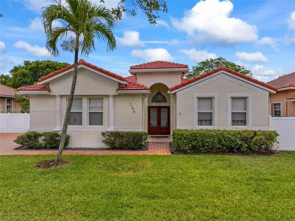 1199 NW 166th Ave, Pembroke Pines, FL 33028