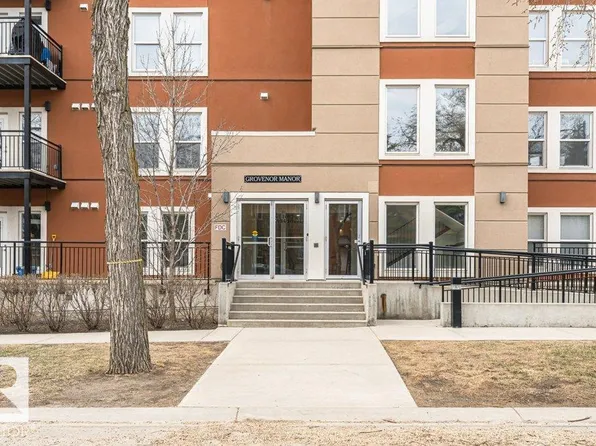 10126 144th St NW #204, Edmonton, AB T5N 2T7