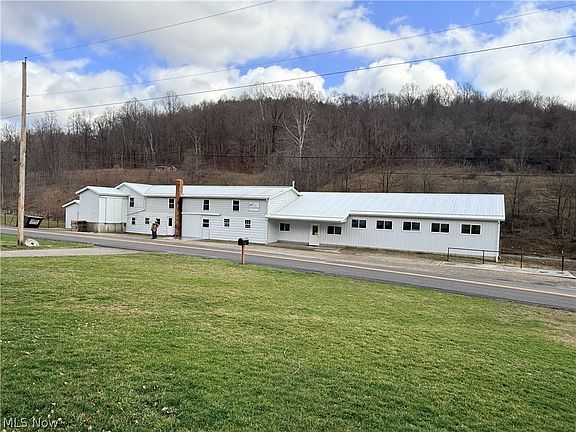 4th image of 53405 Calais Rd