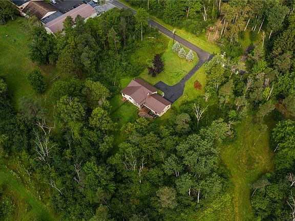 5th image of 45 Mint Meadow Dr