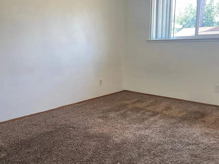 8613 Midfield Way — Photo 8