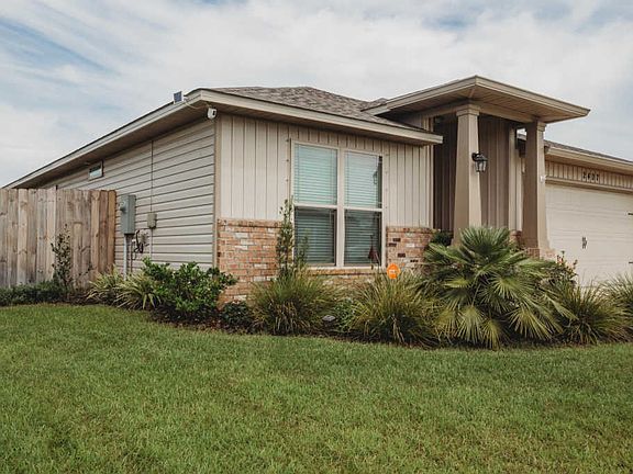 4th image of 2407 Spur Ln