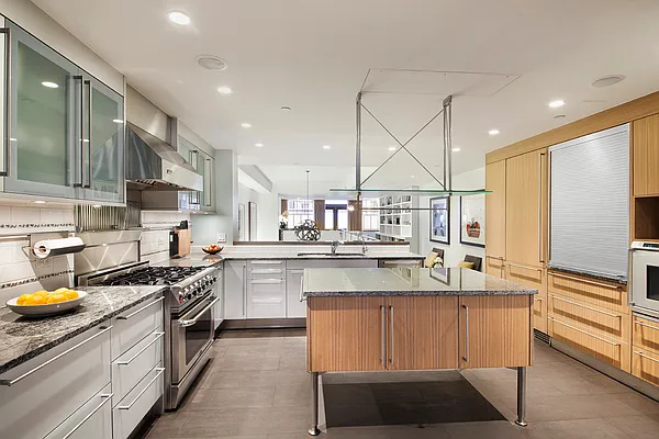 Sold by Stribling | media 31