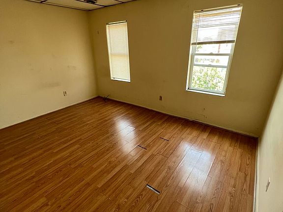 4th image of 2601 E Clearfield St APT 3