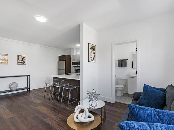 5th image of 1551 W Hollywood Ave #7