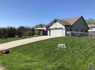 503 Kansas Ave, Hoyt, KS 66440