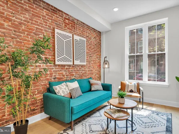 866 N 23rd St APT 1, Philadelphia, PA 19130