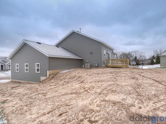3rd image of 100 Monticello Dr NW