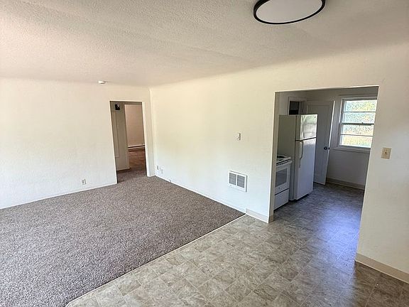 5th image of 1399 Maclay Dr