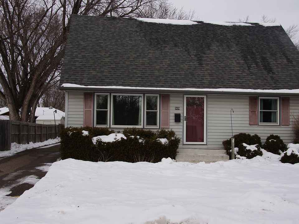1st image of 908 4th St W