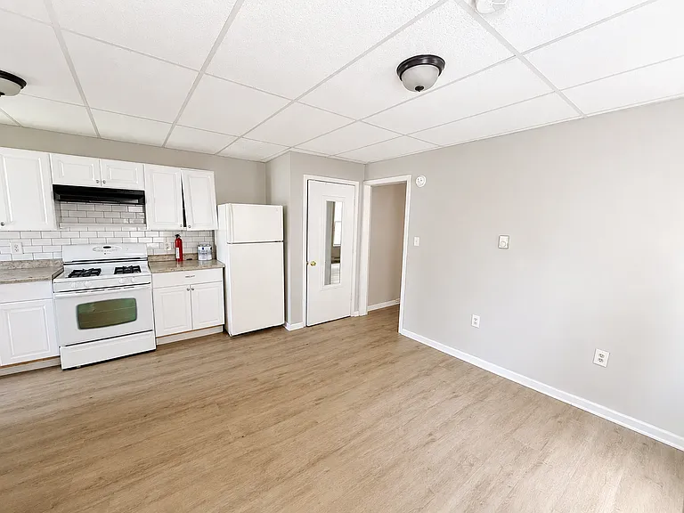 725 Prescott Ave #2 — Photo 2